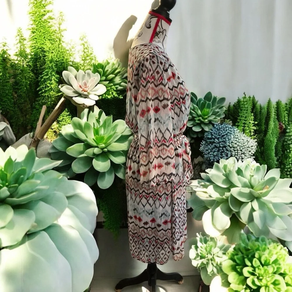 Women’s Dress - Picture 2 of 2